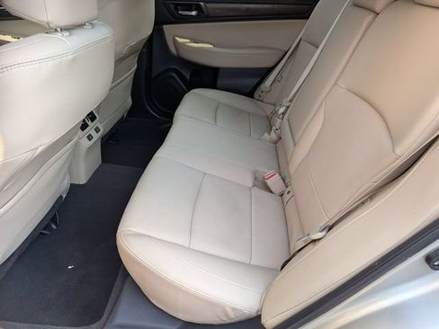 Used 2017 Subaru Outback 2.5i Limited AWD/4WD image 35