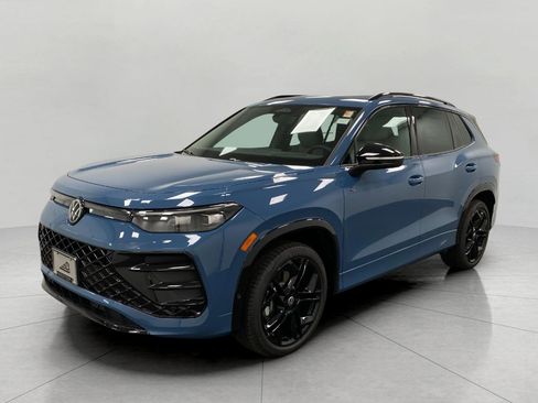 New 2026 Volkswagen Tiguan SE R-Line AWD/4WD image 3