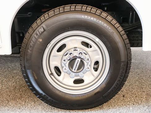 New 2026 Ford F250 XL w/ XL Chrome Package image 16