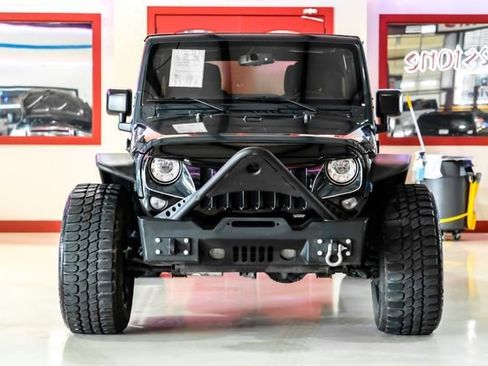 Used 2017 Jeep Wrangler Unlimited Sport AWD/4WD image 8