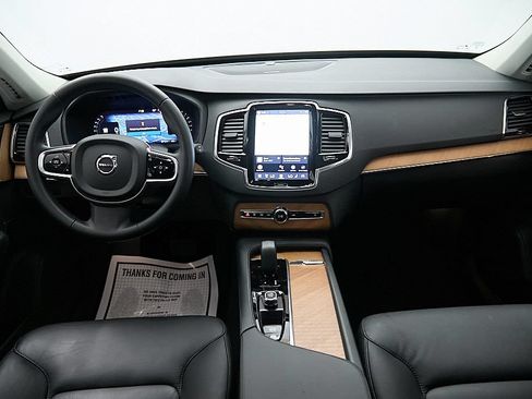 Certified 2023 Volvo XC90 B6 Plus AWD/4WD image 25