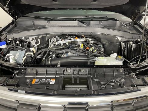 New 2026 Ford Explorer Active RWD image 9