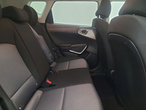 Used 2025 Kia Soul LX w/ LX Technology Package image 19