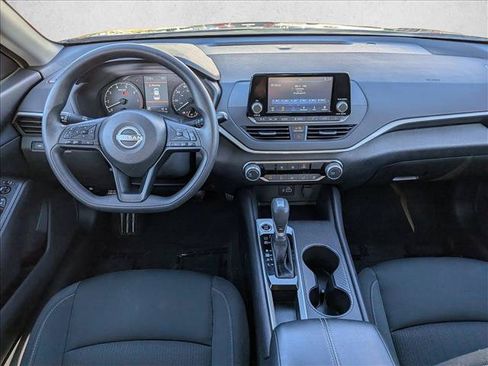Used 2024 Nissan Altima 2.5 S FWD image 22