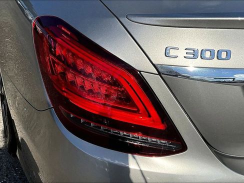 Used 2020 Mercedes-Benz C 300 Sedan image 21