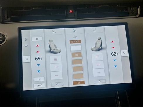 Used 2025 Land Rover Range Rover Evoque Dynamic SE image 18