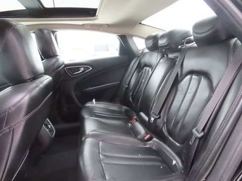 Used 2016 Chrysler 200 C w/ Quick Order Package 26P image 23