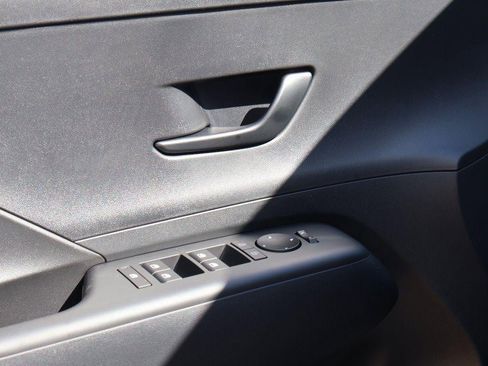 New 2026 Hyundai Kona SE FWD image 23