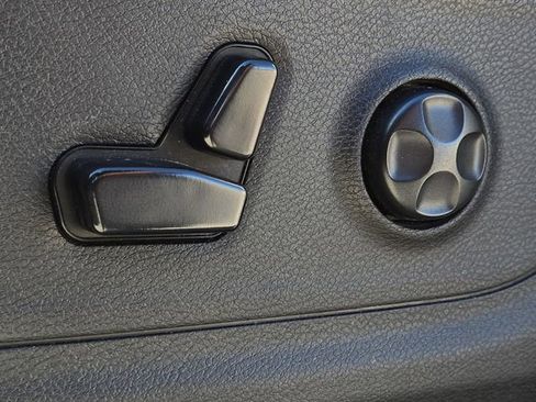 Used 2019 RAM 1500 Big Horn AWD/4WD image 14