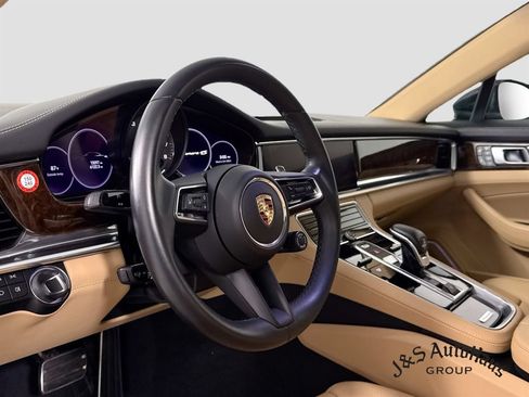 Used 2023 Porsche Panamera 4S w/ Premium Package AWD/4WD image 9
