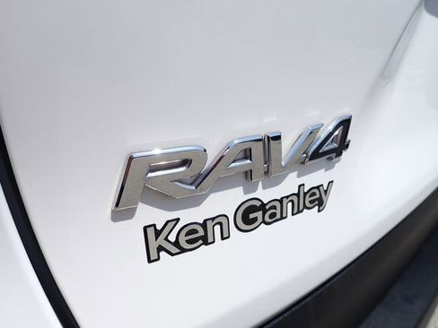 Certified 2021 Toyota RAV4 XLE w/ Convenience Package AWD/4WD image 7