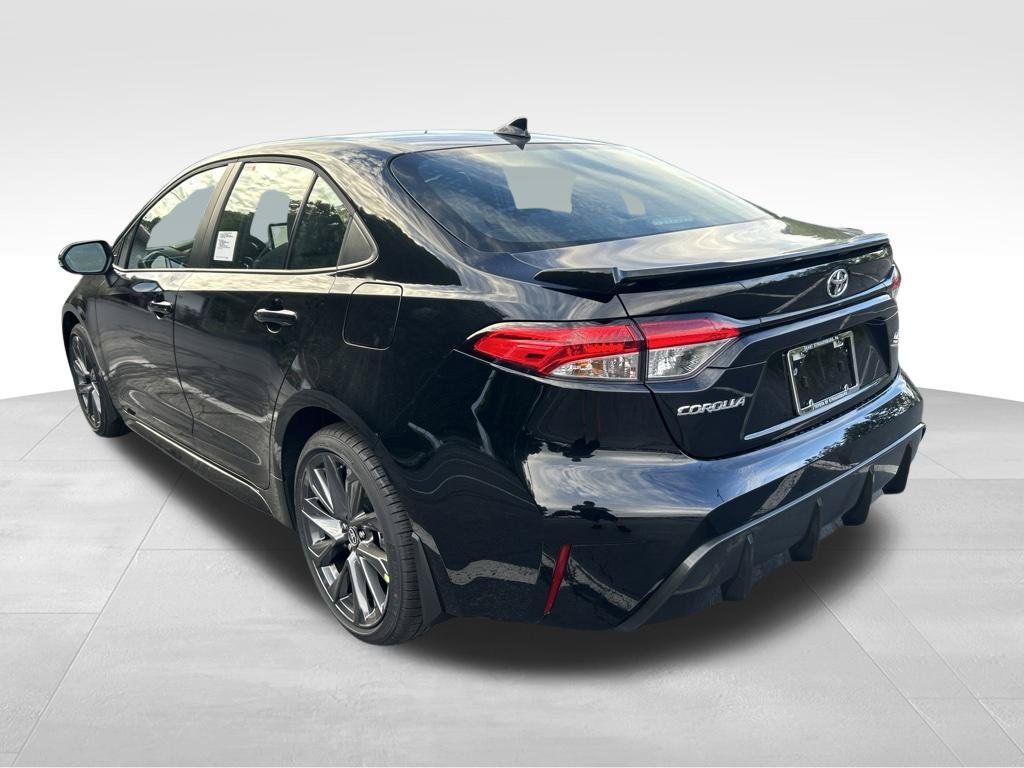 New 2026 Toyota Corolla SE w/ SE Package FWD image 3