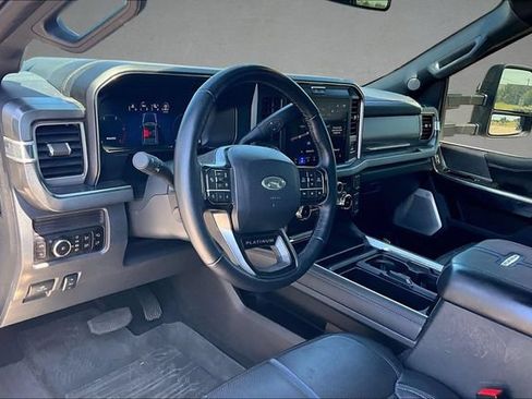 Used 2025 Ford F250 Platinum w/ FX4 Off-Road Package AWD/4WD image 10