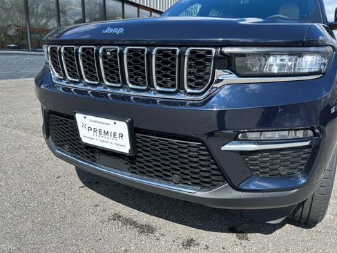 Used 2023 Jeep Grand Cherokee 4WD 4xe w/ Luxury Tech Group II image 10