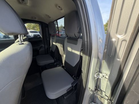 Used 2021 Toyota Tacoma SR w/ SR Convenience Package RWD image 13