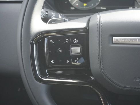 New 2026 Land Rover Range Rover Velar Dynamic SE image 12