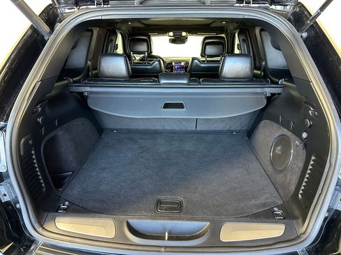 Used 2020 Jeep Grand Cherokee Overland image 31