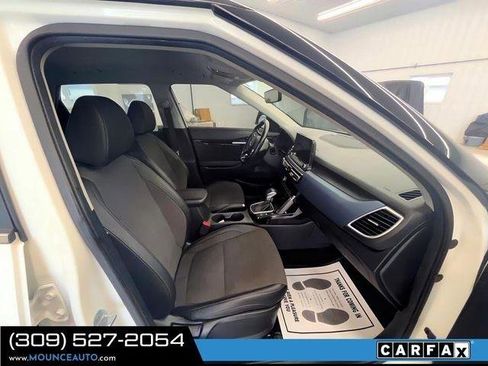 Used 2023 Kia Seltos Nightfall Edition image 5