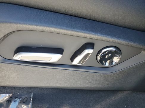 New 2026 Acura MDX SH-AWD image 15