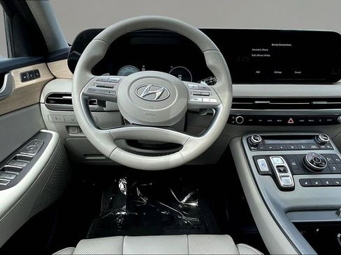 Used 2023 Hyundai Palisade Limited AWD/4WD image 7