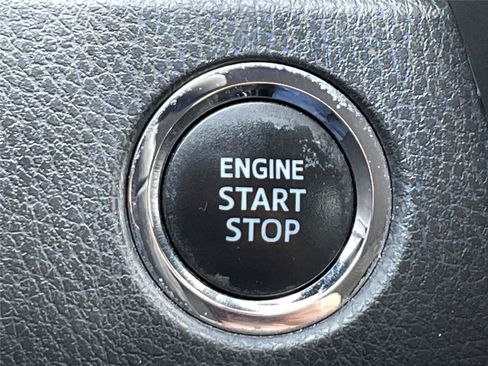 Used 2019 Toyota Camry SE w/ Convenience Package FWD image 23