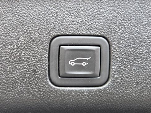 Certified 2023 Chevrolet Tahoe High Country image 21