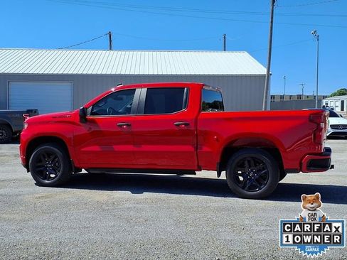 Used 2022 Chevrolet Silverado 1500 Custom w/ LPO, Blackout Package RWD image 18