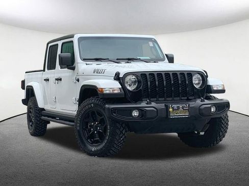 Used 2022 Jeep Gladiator Mojave AWD/4WD image 2