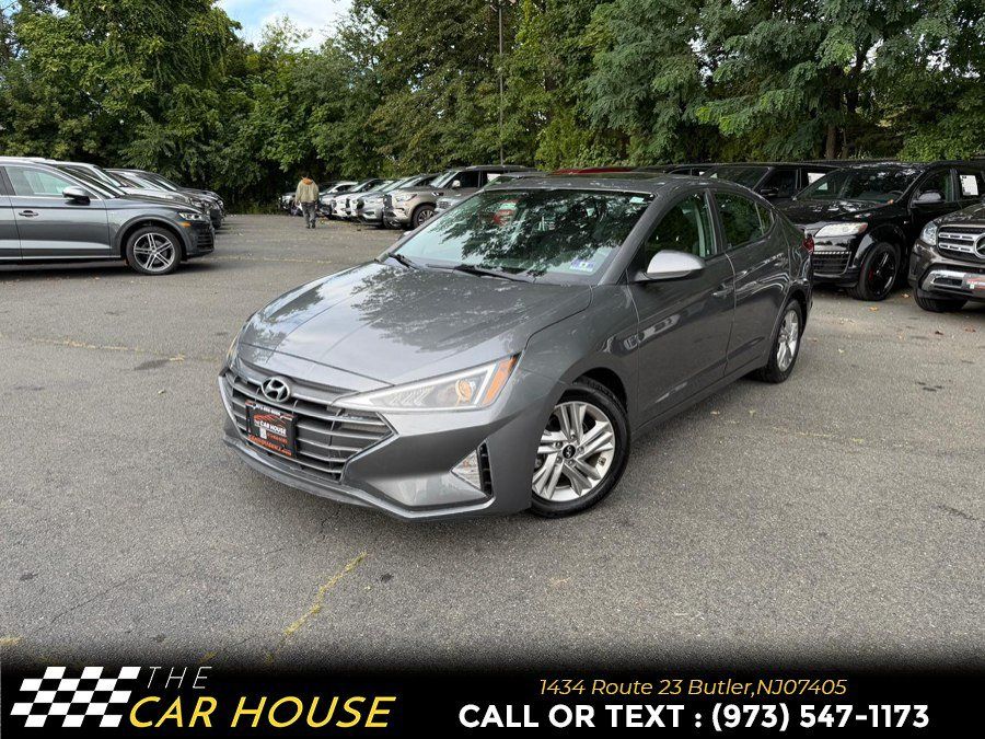 Used 2020 Hyundai Elantra Value Edition w/ Cargo Package (C1) FWD image 1
