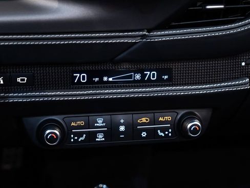 Used 2023 Ferrari F8 Tributo image 36