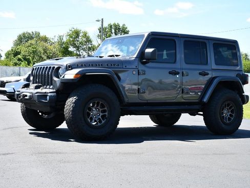 Used 2022 Jeep Wrangler Unlimited Rubicon w/ Xtreme Recon 35" Tire Package AWD/4WD image 3