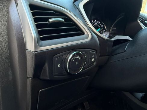 Used 2019 Ford Edge SEL w/ Equipment Group 201A FWD image 38