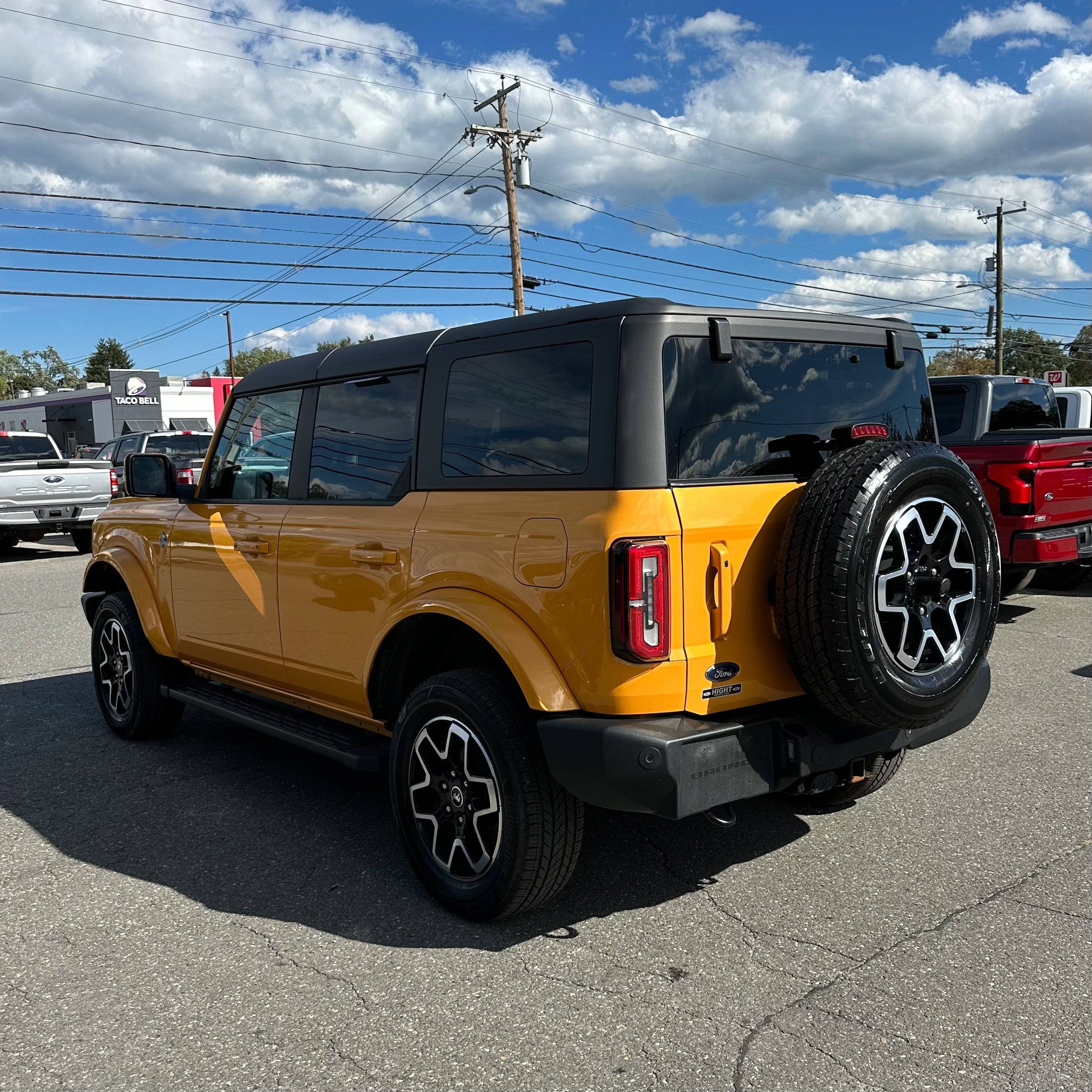 Used 2022 Ford Bronco Outer Banks AWD/4WD image 5