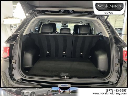 Used 2022 Jeep Compass Latitude image 11