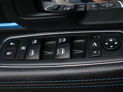 Used 2018 RAM 1500 Sport w/ Hydro Blue Sport Package RWD image 18