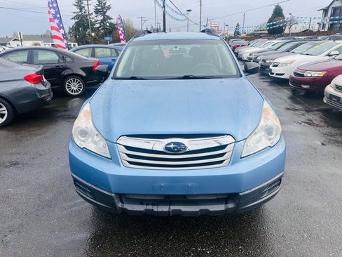 Used 2010 Subaru Outback 2.5i image 3