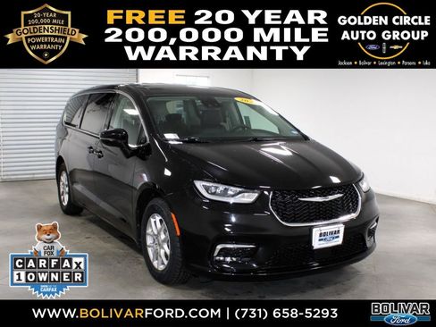 Used 2024 Chrysler Pacifica Touring-L image 1