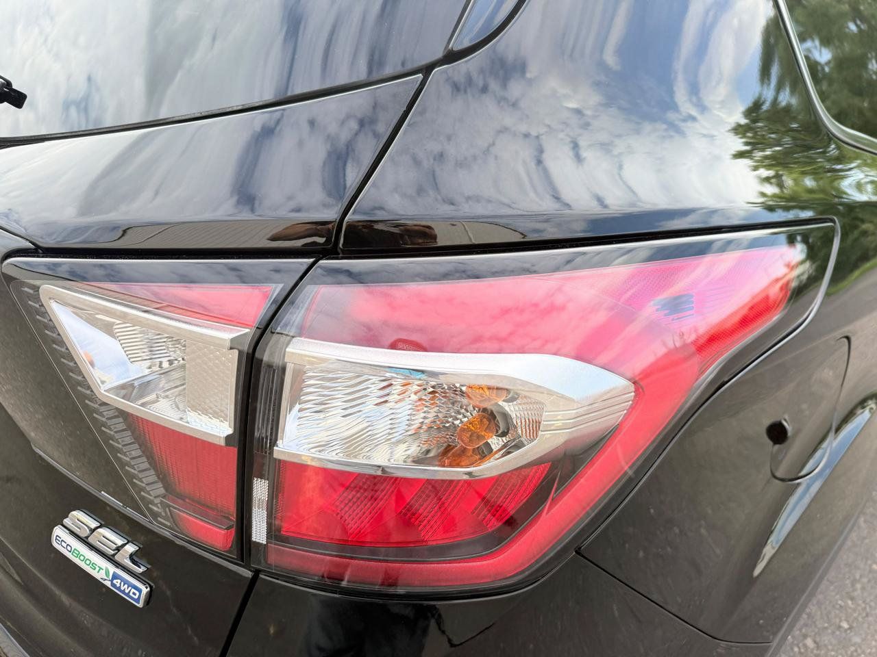 Used 2018 Ford Escape SEL AWD/4WD image 32