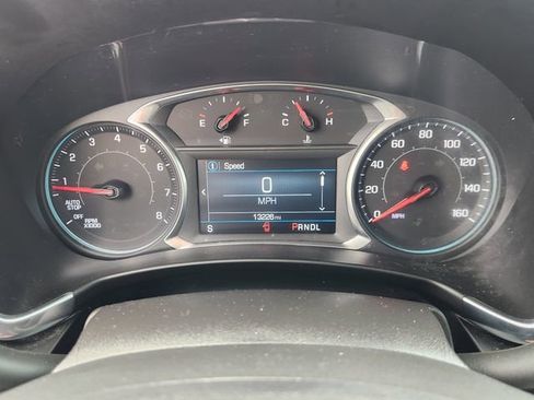 Used 2024 Chevrolet Equinox LT w/ LPO, Floor Liner Package image 15