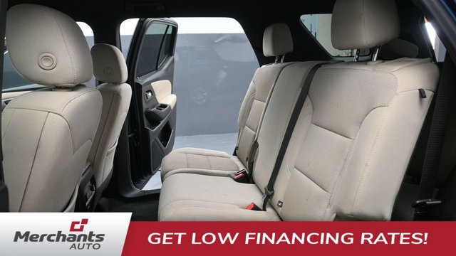 Used 2022 Chevrolet Traverse LS AWD/4WD image 23
