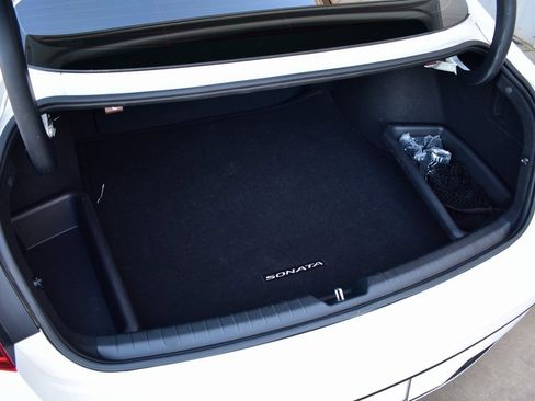 Used 2023 Hyundai Sonata SEL w/ Cargo Package image 22