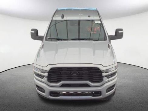 Used 2026 RAM 2500 Big Horn AWD/4WD image 2