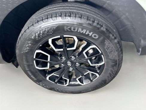 Used 2024 Hyundai Santa Cruz SEL image 11