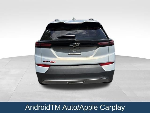 Used 2023 Chevrolet Bolt EUV Premier w/ Sun & Sound Package FWD image 12