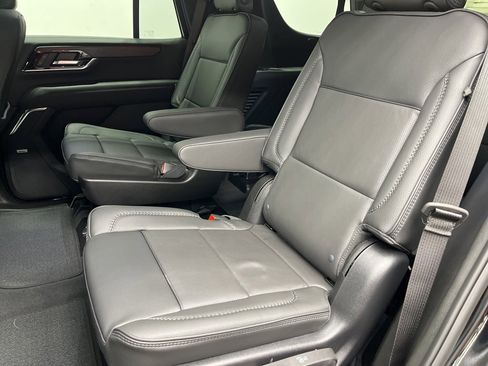 New 2026 GMC Yukon Denali w/ Sun & Power Step Package image 6