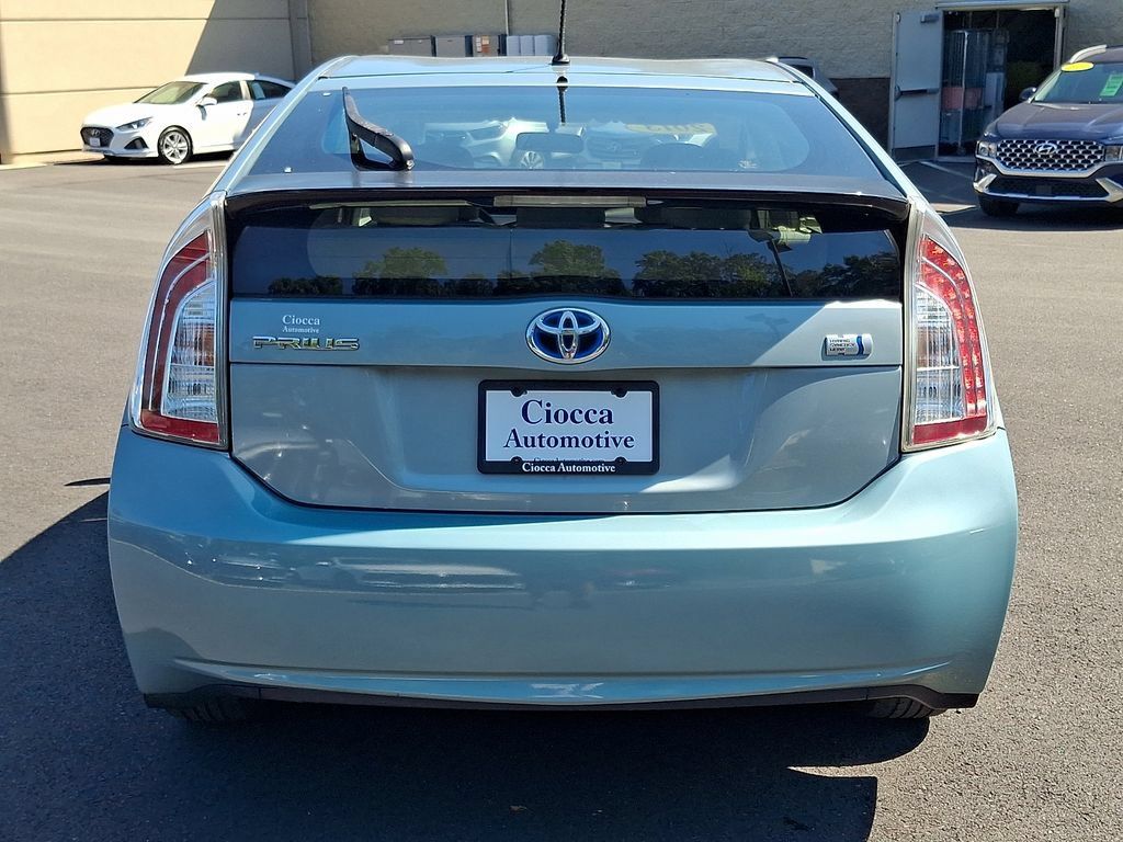 Used 2013 Toyota Prius Two FWD image 7
