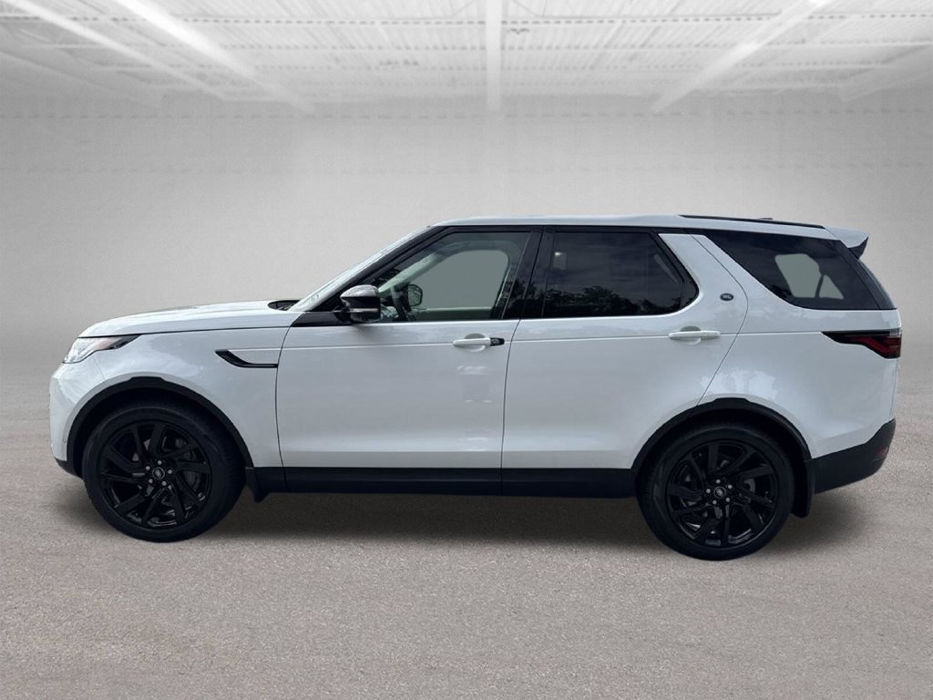 Certified 2025 Land Rover Discovery S AWD/4WD image 2