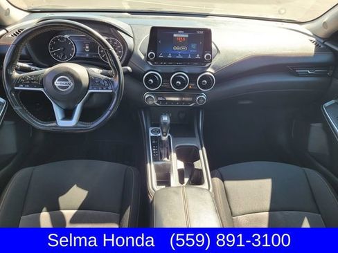 Used 2022 Nissan Sentra SR w/ Lighting Package image 9