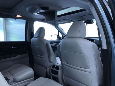 Used 2019 Honda Pilot Elite image 22