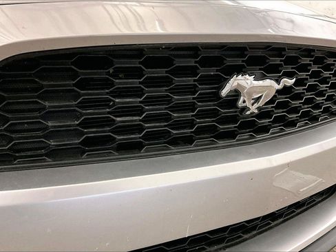 Used 2016 Ford Mustang Premium image 27